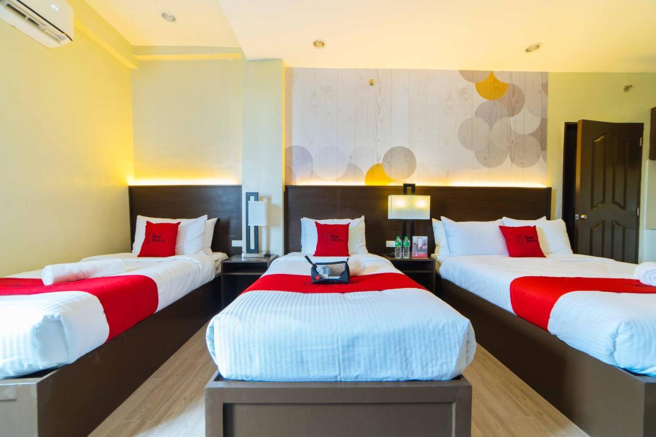 Reddoorz Premium @ Sta Rosa Tagaytay Road Hotel Silang Eksteriør billede