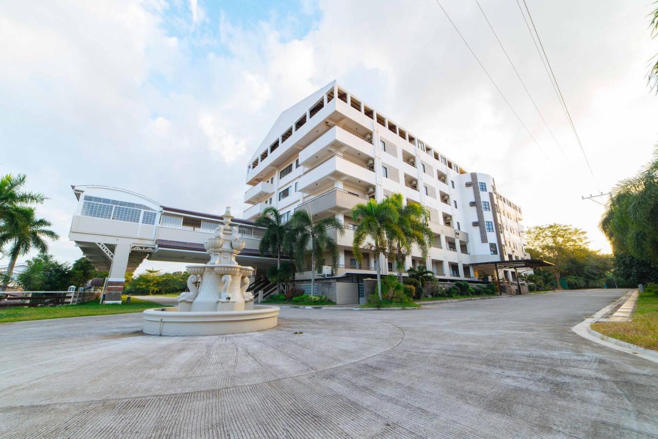 Reddoorz Premium @ Sta Rosa Tagaytay Road Hotel Silang Eksteriør billede