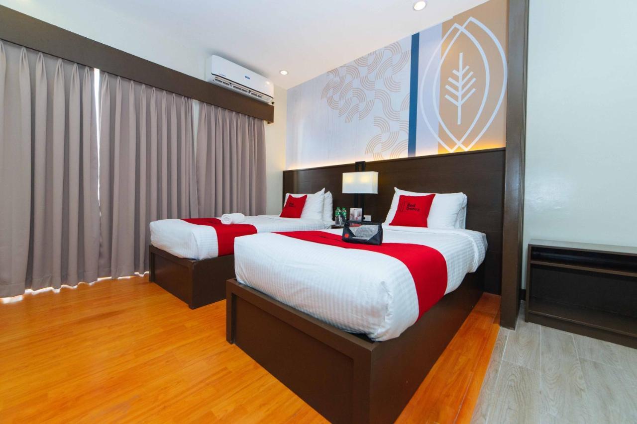 Reddoorz Premium @ Sta Rosa Tagaytay Road Hotel Silang Eksteriør billede