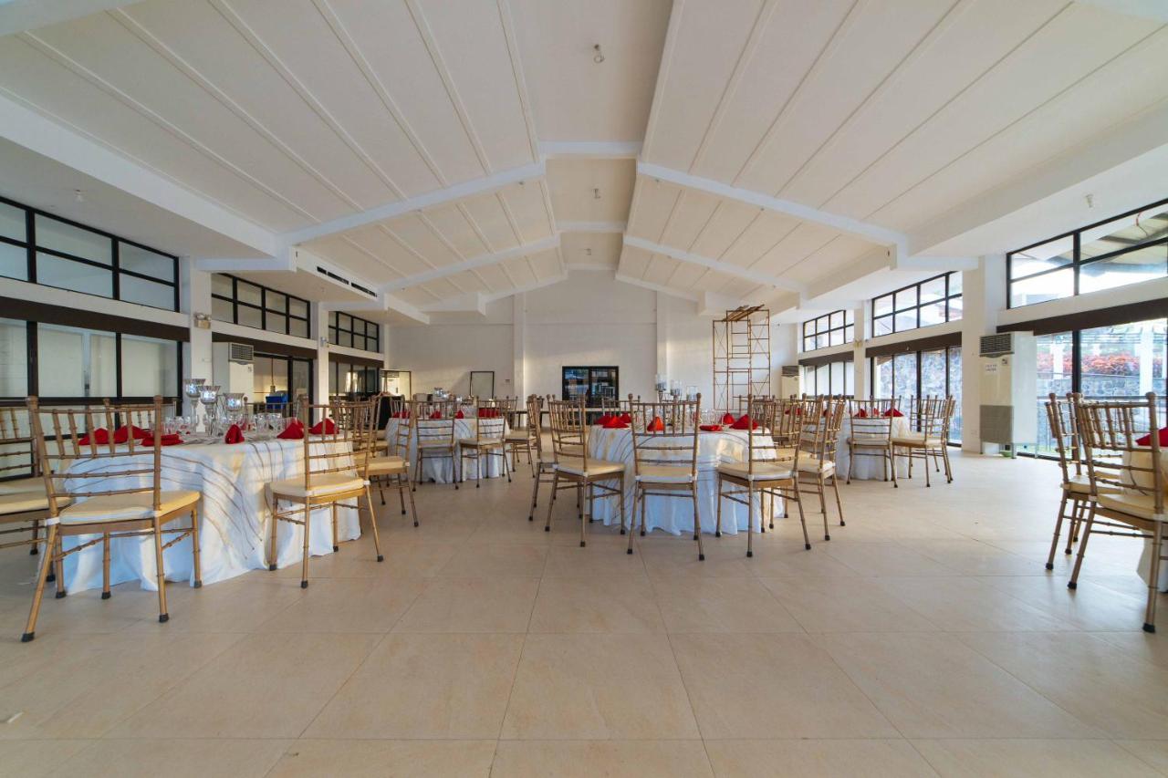 Reddoorz Premium @ Sta Rosa Tagaytay Road Hotel Silang Eksteriør billede