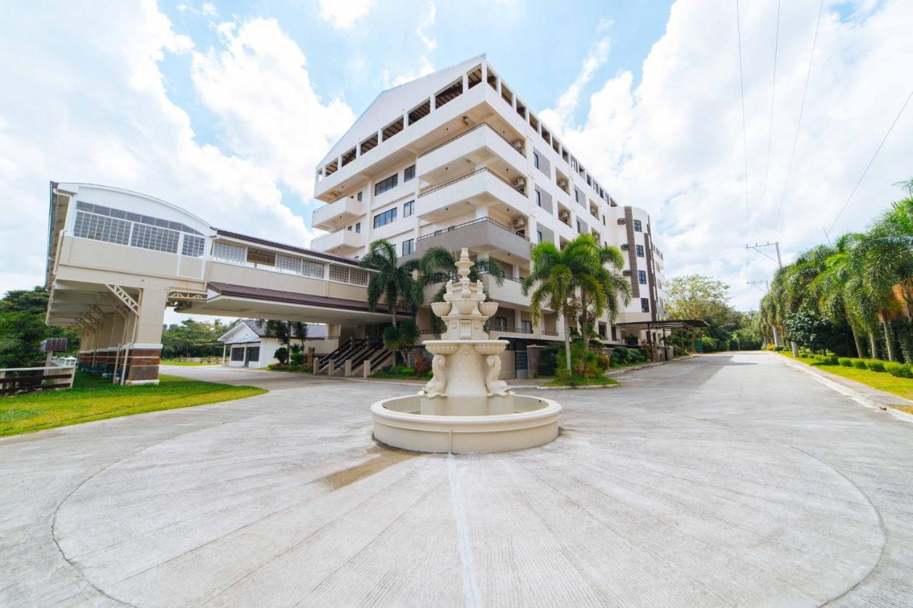 Reddoorz Premium @ Sta Rosa Tagaytay Road Hotel Silang Eksteriør billede