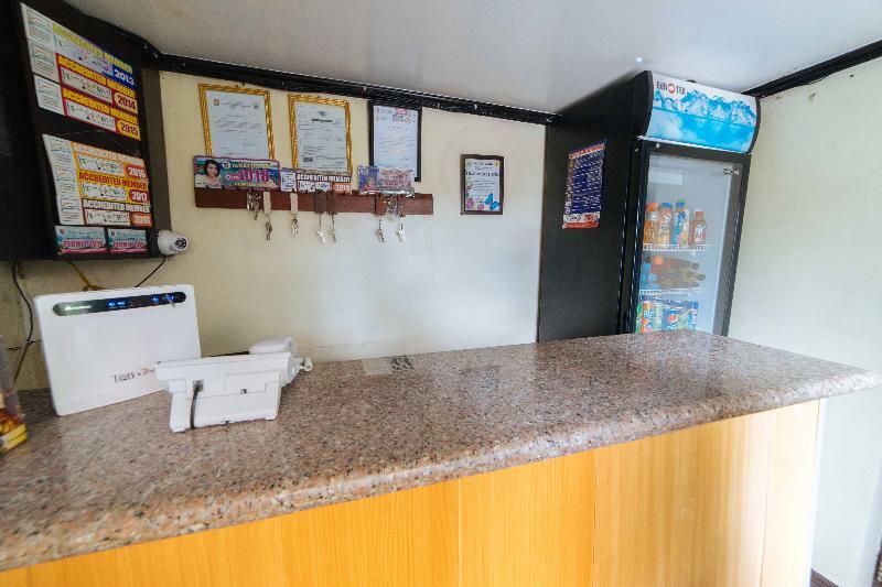 Reddoorz Premium @ Sta Rosa Tagaytay Road Hotel Silang Eksteriør billede